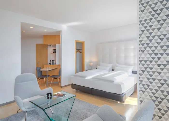 Innside By Melia Frankfurt Eurotheum Hotel