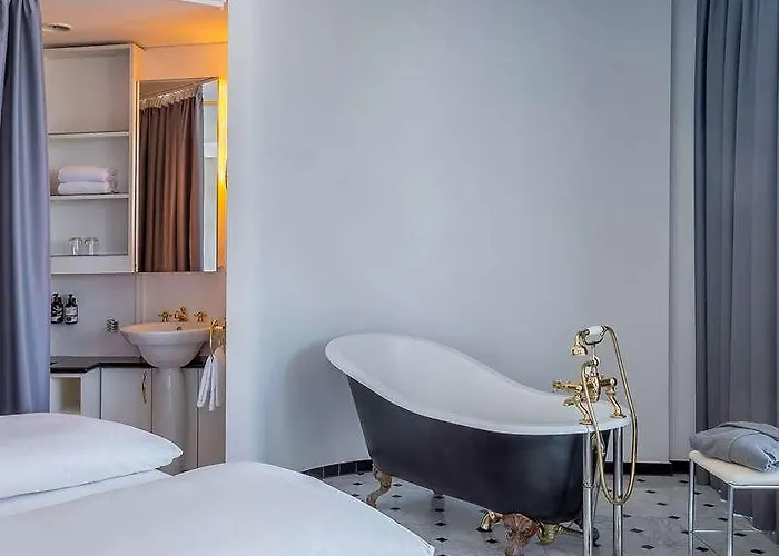Innside By Melia Frankfurt Eurotheum Hotel