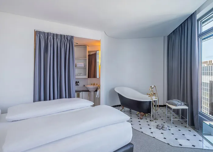 Innside By Melia Frankfurt Eurotheum Hotel 4*